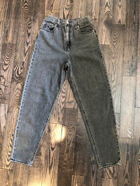 Levi’s Premium High Loose Taper Black Jeans | Size 24